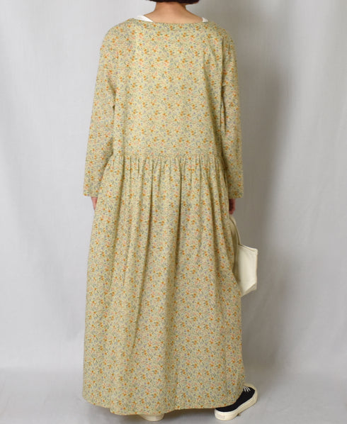 INAM2514FD COTTON FLOWER PRINT BOAT NECK L/SL ONE-PIECE