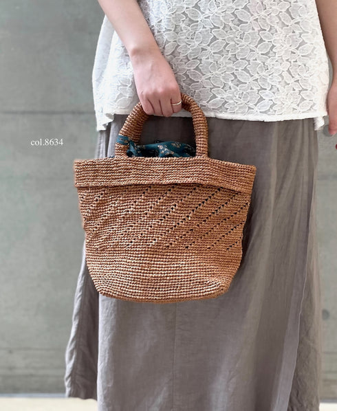 ANMDS2301 RAFFIA M BAG (COMBI)