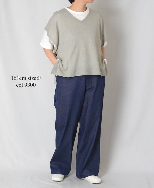 NNSL26003 12GG 1PLY LINEN/COTTON V-NECK VEST WITH SIDE BUTTON