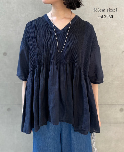 NMDS26262D ORGANIC COTTON/LINEN PATCHWORK OVERDYE V-NECK S/SLEEVE SHIRT WITH MINI PINTUCK