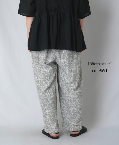 INMDS26106 80s COTTON FLOWER BLOCK PRINT 2TUCK TAPERED EASY PANTS