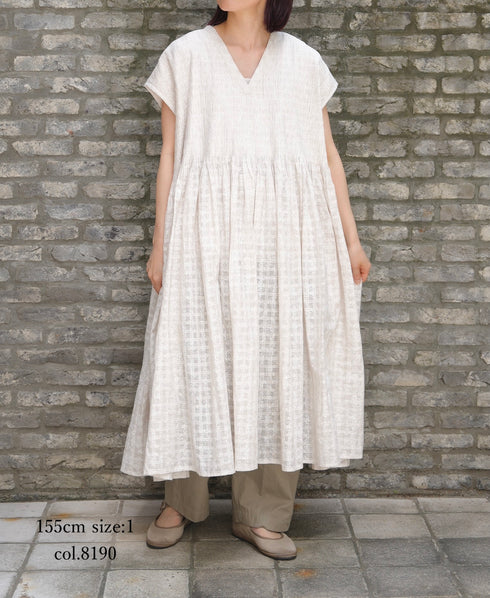 INMDS26097 POWER LOOM COTTON DOBIE CHECK FLOWER HAND SCREEN PRINT V-NECK FR/SL PULLOVER DRESS