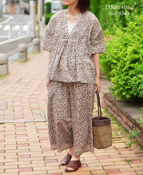 NSL26072 80s VOILE TWO TONE FLOWER PRINT V-NECK PINTUCK S/SL SHIRT