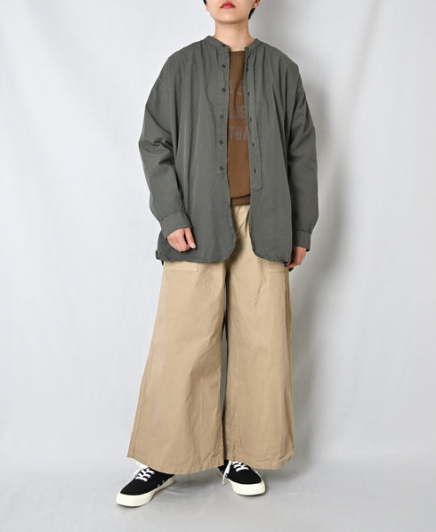 163cm size:M col.8849 ゆとりのあるシャツとレイヤードも楽しめます。