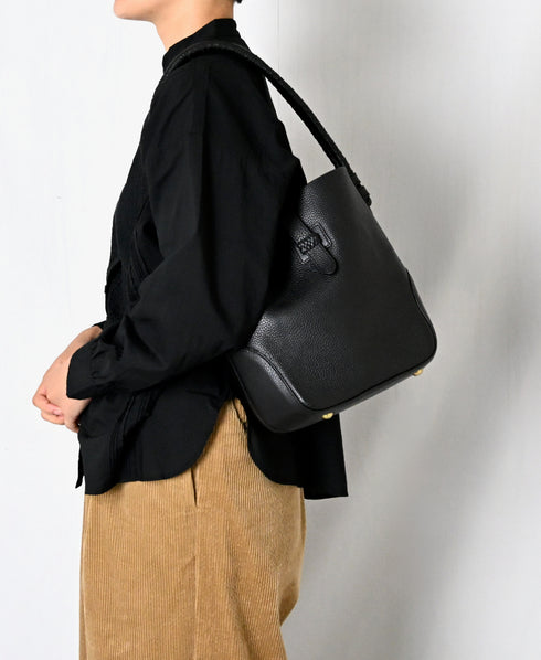 SVMDS2551F GRAINED LEATHER ONE HANDLE BAG