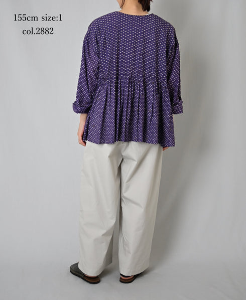 INMDS26083 80s VOILE SQUARE BLOCK PRINT CREW NECK BUTTON SHIRTS WITH MINI PINTUCK