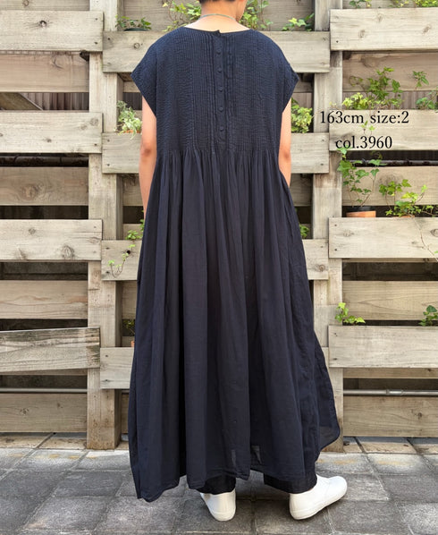 NMDS26513D 80s ORGANIC VOILE STRIPE (OVERDYE) CREW-NECK F/SL DRESS WITH PINTUCK