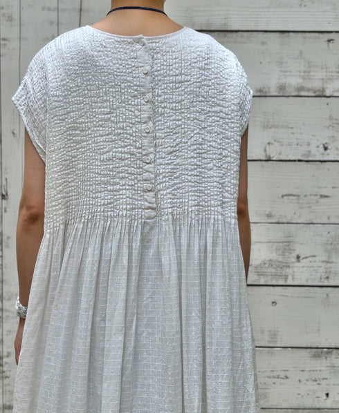 NMDS26503D 80s ORGANIC DOBIE CHECK OVERDYE CREW-NECK F/SL DRESS WITH PINTUCK