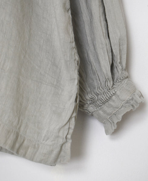 INMDS25011D AUTO LOOM COTTON/LINEN PLAIN OVERDYE FRILL COLLAR SHIRT WITH MINI PINTUCK