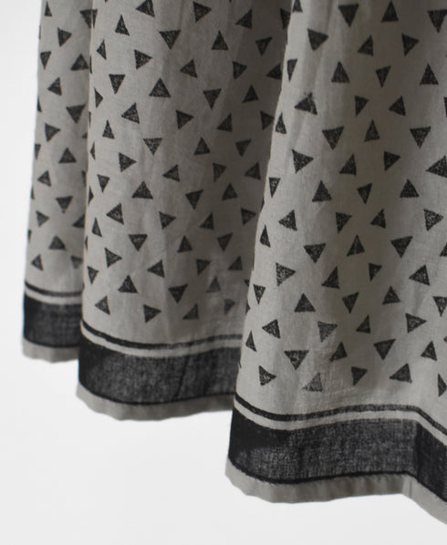 INMDS25105 80s VOILE TRIANGLE BLOCK PRINT GATHERED SKIRT