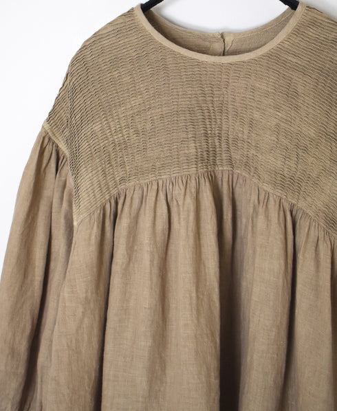 INMDS26003D 60s AUTOLOOM LINEN PLAIN OVERDYE BACK OPENING PULLOVER WITH MINI PINTUCK