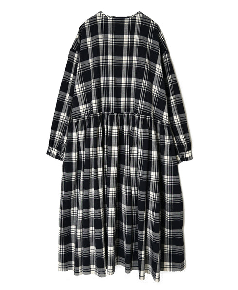 INMDS26744 HANDWOVEN HEAVY COTTON UNIQUE GINGHAM CHECK CREW NECK DRESS WITH PINTUCK
