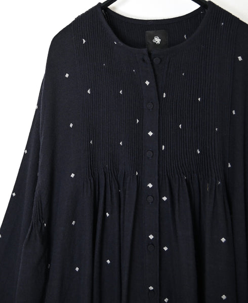 INMDS26764 BOILED WOOL SQUARE JACQUARD CREW NECK DRESS WITH MINI PINTUCK