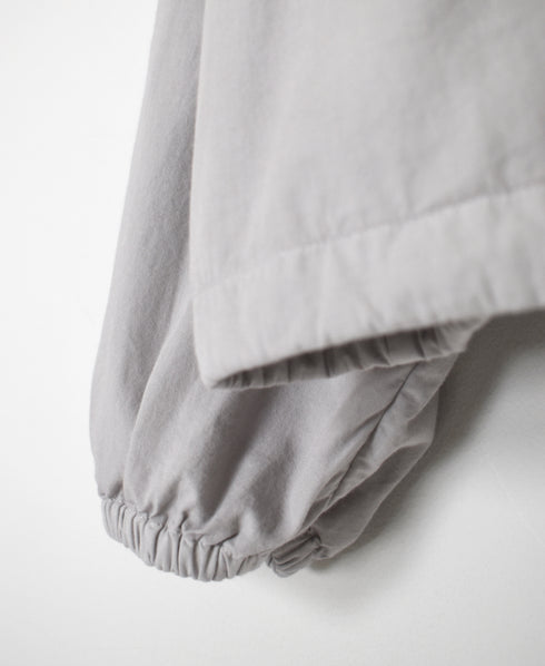 NMDS24633D 40s ORGANIC POPLIN OVERDYE RAGLAN STRING JACKET