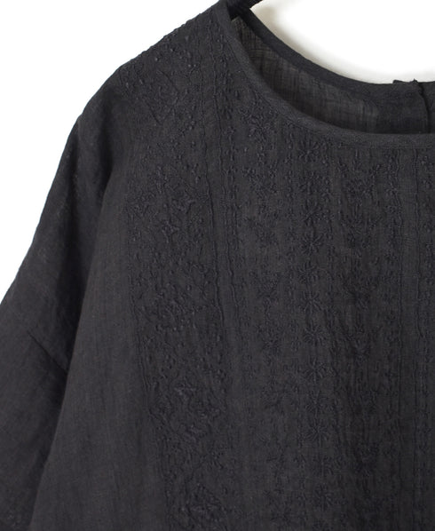 NMDS25242 80s POWER LOOM LINEN PLAIN BACK OPENING CREW-NECK S/SL EMB SHIRT