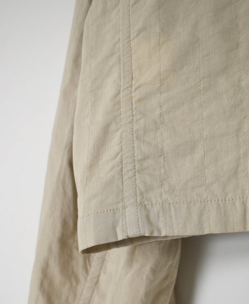 NMDS26211 60s STITCHED ORGANIC CAMBRIC STAND COLLAR FLY FRONT JACKET