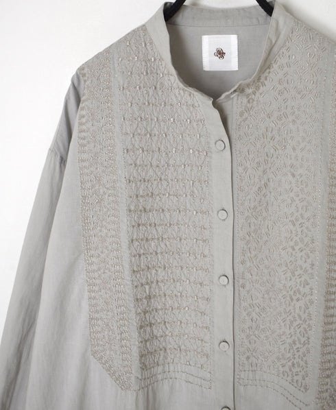 NMDS26221 60s ORGANIC CAMBRIC WITH EMB BANDED COLLAR SHIRT