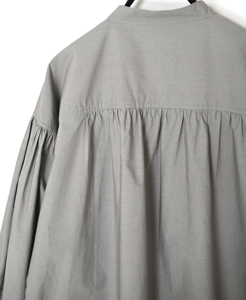 NMDS26531 60s ORGANIC POPLIN PLAIN BANDED COLLAR GATHERED SLEEVE SHIRT