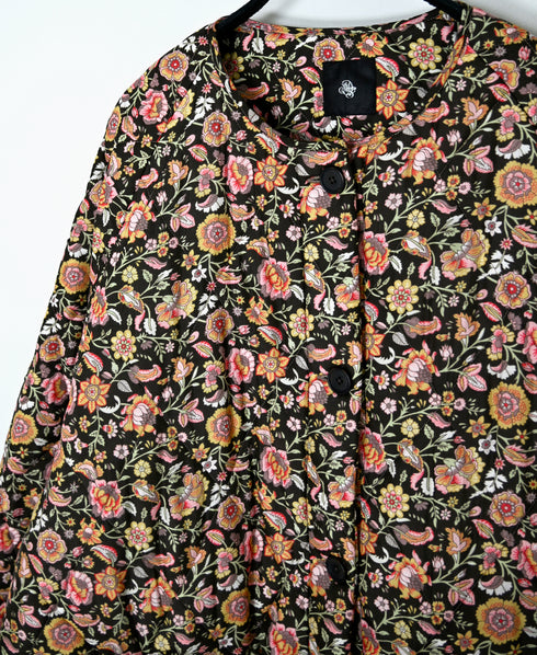 NMDS26561 BANGALORE SILK FLOWER PRINT PADDED C-NECK SHORT COAT