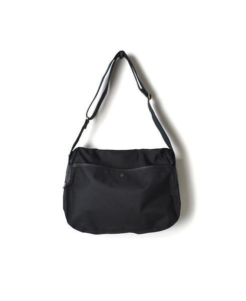 NQG0851P 600 DENIER PVC SOPHIE (L) WITH BACK POCKET