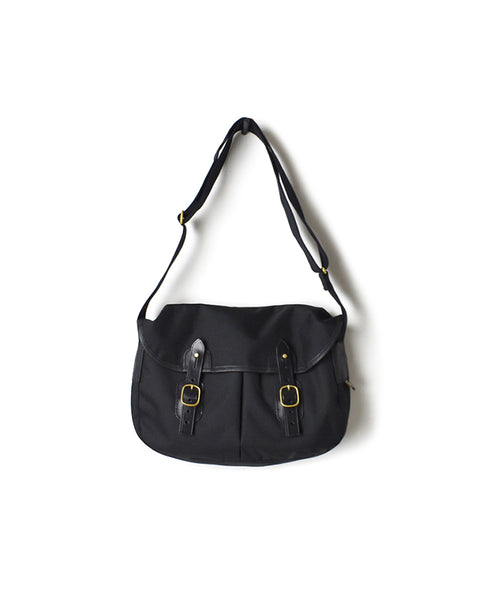 NQG0852P 600 DENIER PVC SOPHIE (M) WITH BACK POCKET