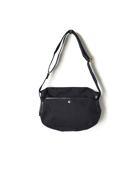 NQG0852P 600 DENIER PVC SOPHIE (M) WITH BACK POCKET