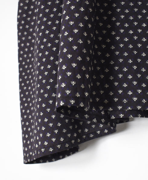 NSL26032 COTTON SLUB SMALL FLOWER PRINT BACK OPENING STAND COLLAR SHIRT
