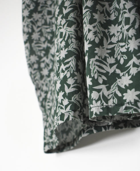 NSL26072 80s VOILE TWO TONE FLOWER PRINT V-NECK PINTUCK S/SL SHIRT