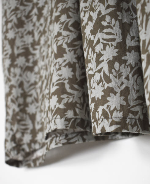NSL26072 80s VOILE TWO TONE FLOWER PRINT V-NECK PINTUCK S/SL SHIRT