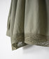 NSL26552 60s COTTON CAMBRIC PLAIN WITH LACE LACE & STRING COLLAR GATHERED SHIRT