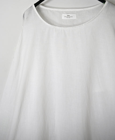 NSL26553 60s COTTON CAMBRIC PLAIN WITH LACE HEM & CUFF LACE SMOCK