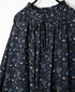 NSL26592 60s COTTON CAMBRIC FLOWER PRINT FRILL&STRING COLLAR GATHERED SHIRT