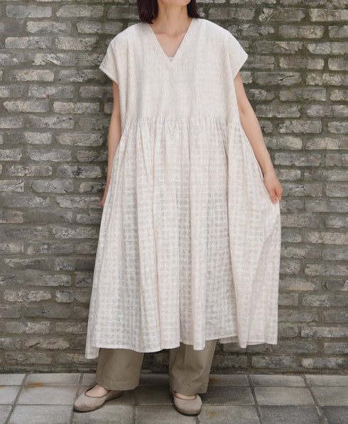 INMDS26097 POWER LOOM COTTON DOBIE CHECK FLOWER HAND SCREEN PRINT V-NECK FR/SL PULLOVER DRESS