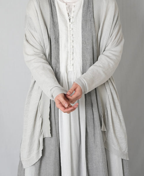 CNMDS2501 12GG LINEN PLAIN V-NECK CARDIGAN WITH SLIT