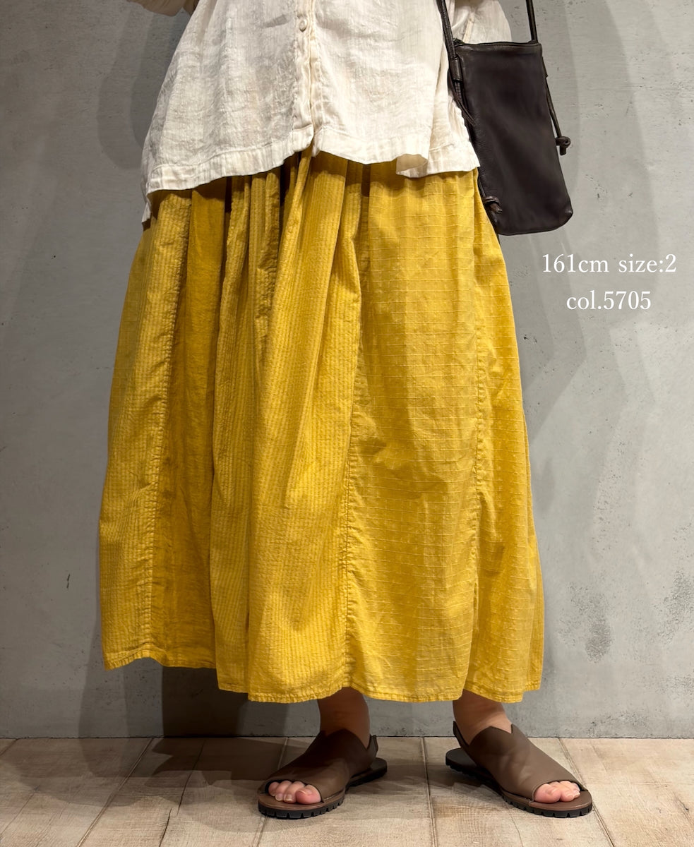 NMDS26265D 80s ORGANIC COTTON/80s LINEN PATCHWORK OVERDYE RAJASTHAN TUCK GATHERED SKIRT