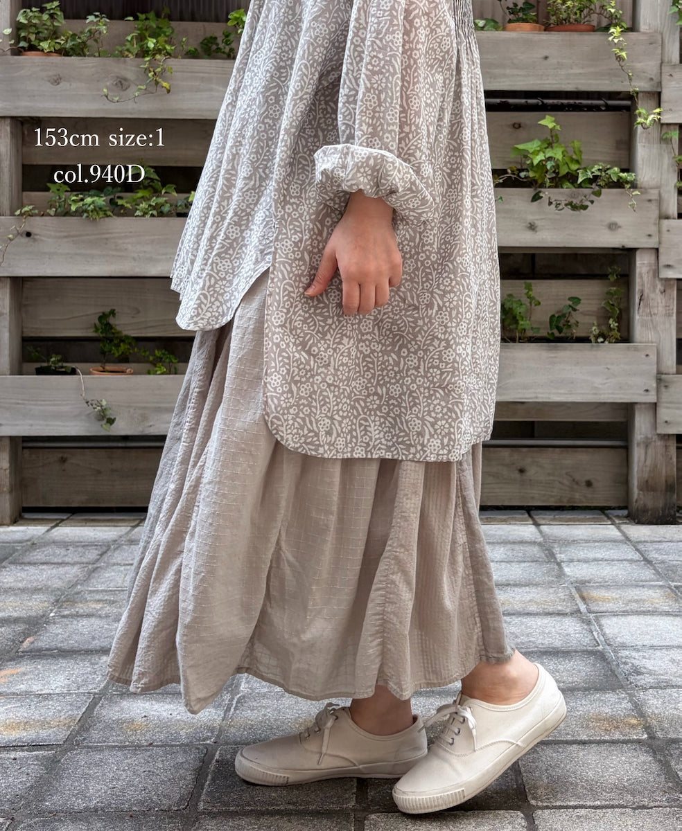 NMDS26265D 80s ORGANIC COTTON/80s LINEN PATCHWORK OVERDYE RAJASTHAN TUCK GATHERED SKIRT
