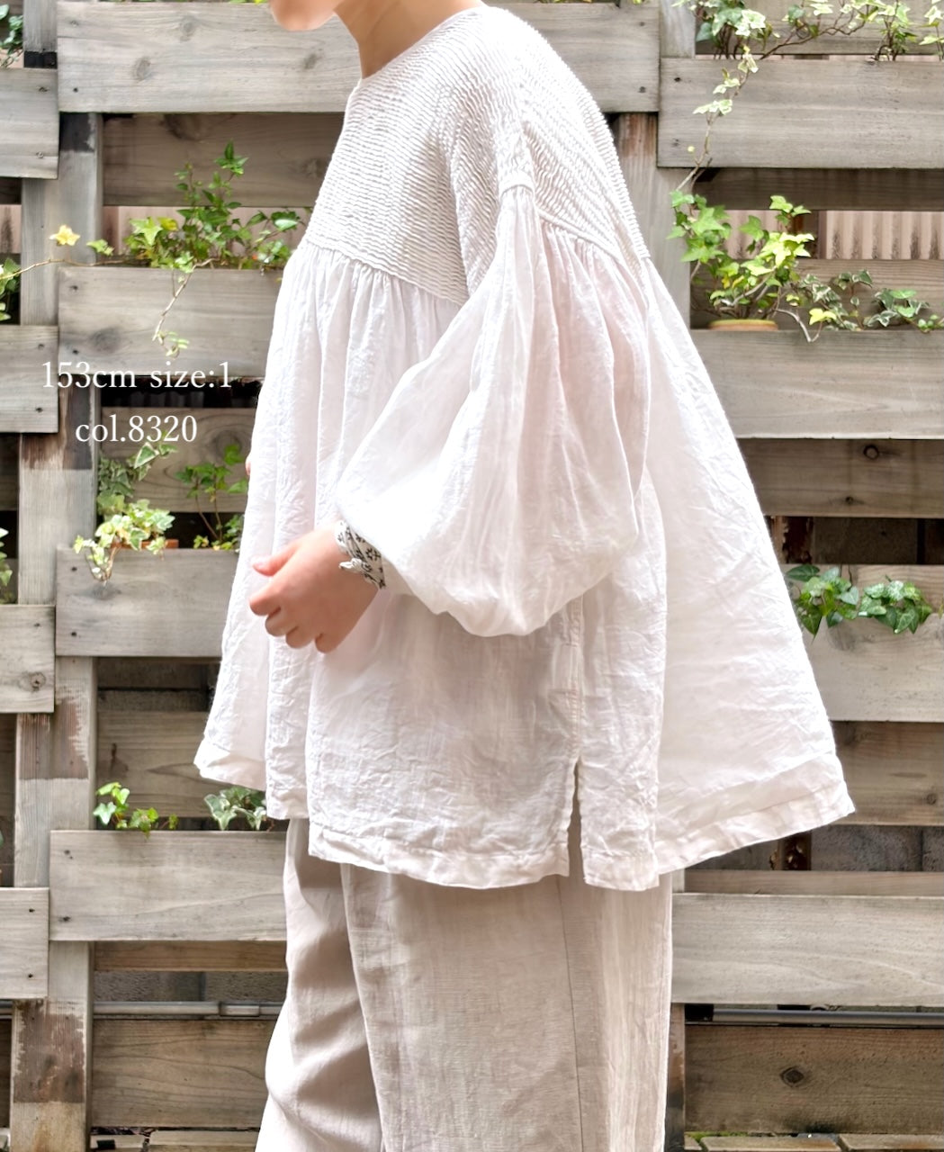 INMDS26003D 60s AUTOLOOM LINEN PLAIN OVERDYE BACK OPENING PULLOVER WITH MINI PINTUCK