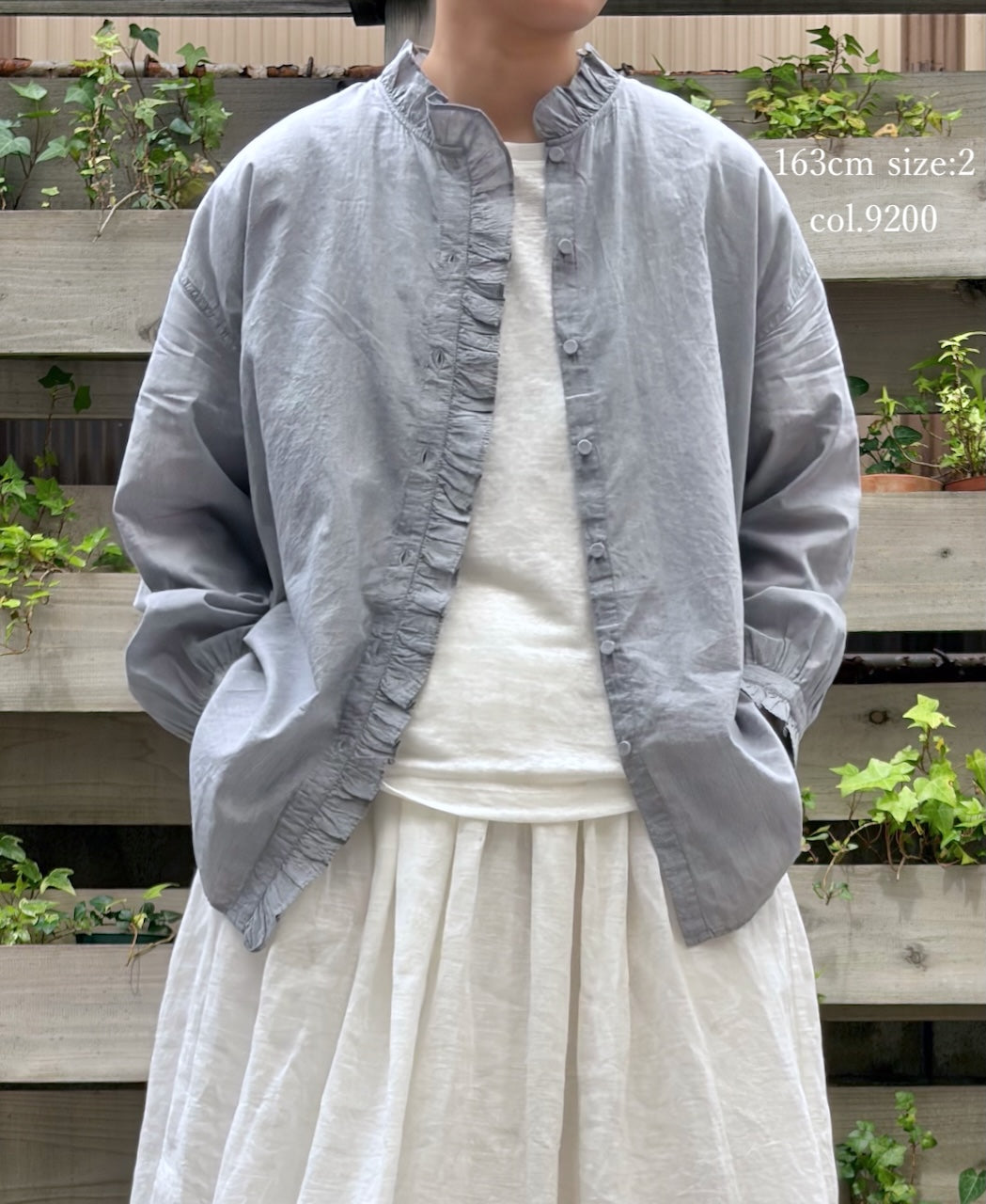 INMDS25062 HANDWOVEN YARN DYE NATURAL INDIGO CHAMBRAY FRILL COLLAR SHIRT