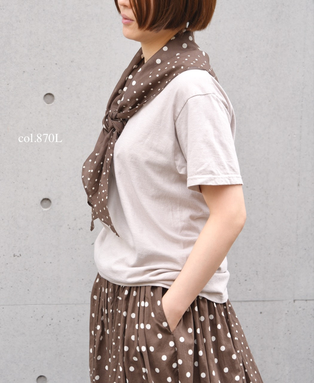 NSL26058 80s COTTON VOILE DOT PRINT TRIANGLE STOLE