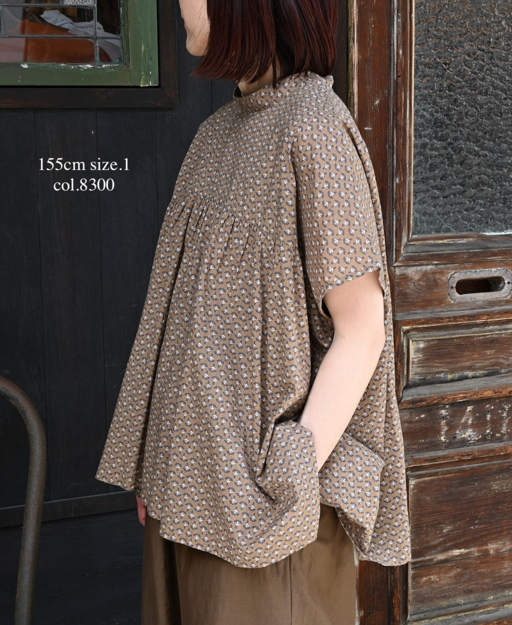 NSL26032 COTTON SLUB SMALL FLOWER PRINT BACK OPENING STAND COLLAR SHIRT