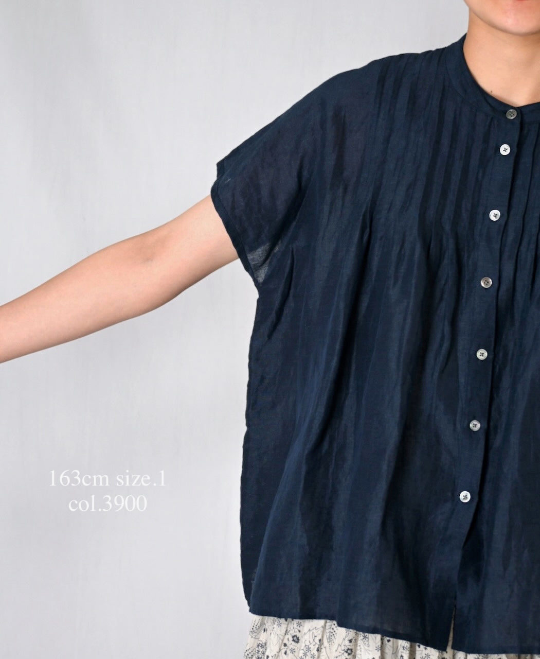 INSL26321 60s AUTO LOOM COTTON/LINEN PLAIN BANDED COLLAR FRENCH/SL PINTUCK SHIRTS