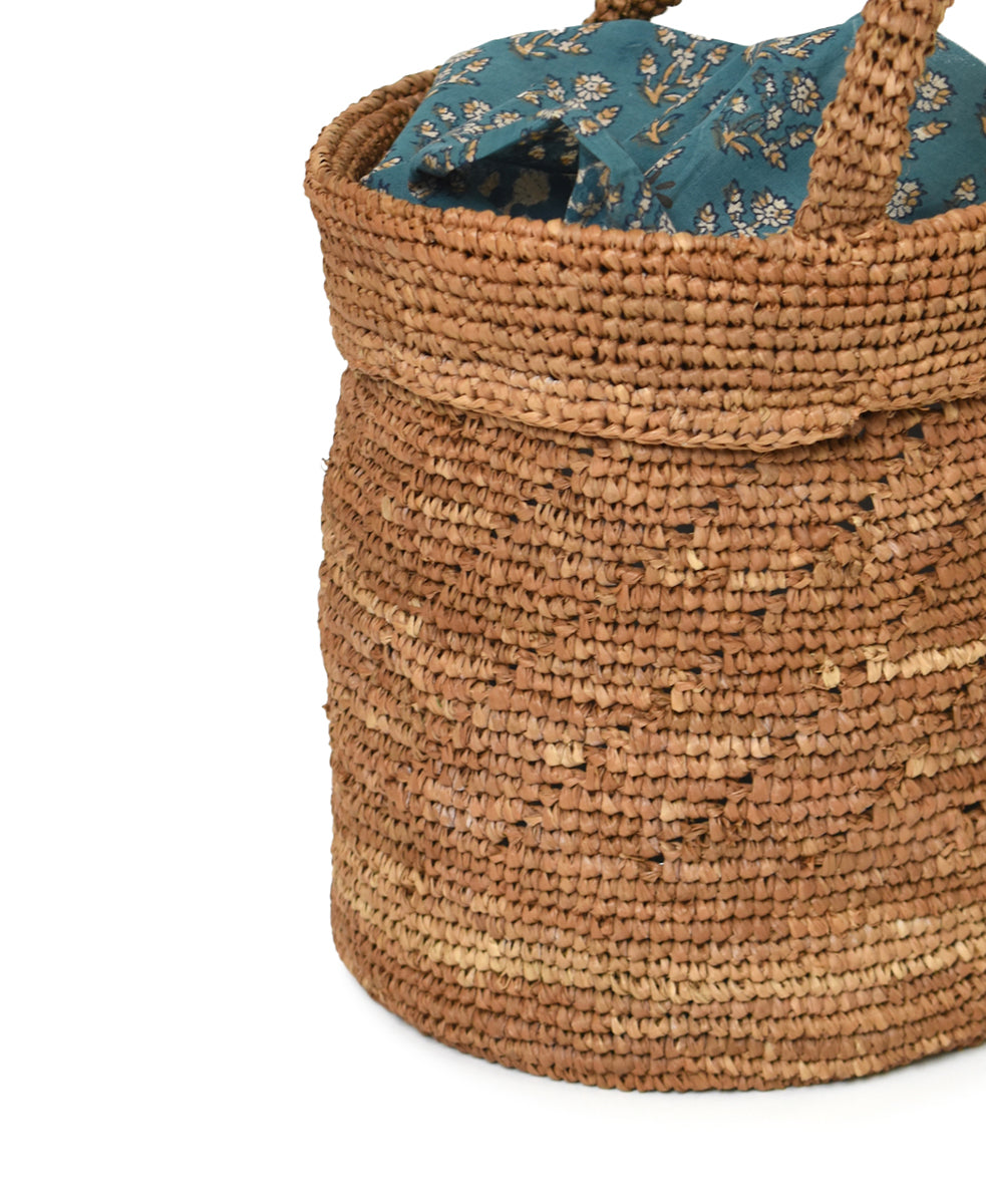 ANMDS2501 RAFFIA ONE HANDLE BARREL BAG