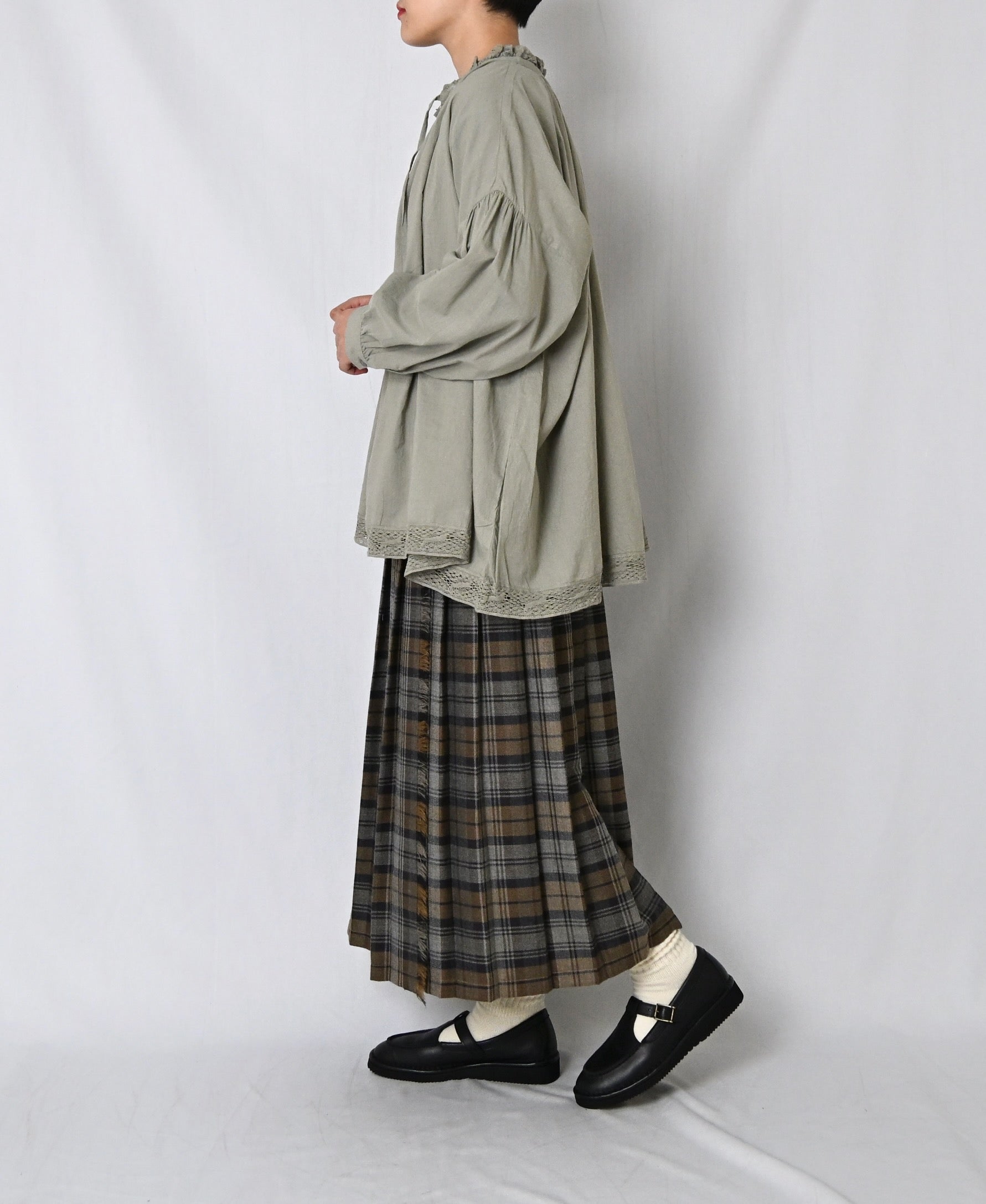 163cm　size:XS　col.560C