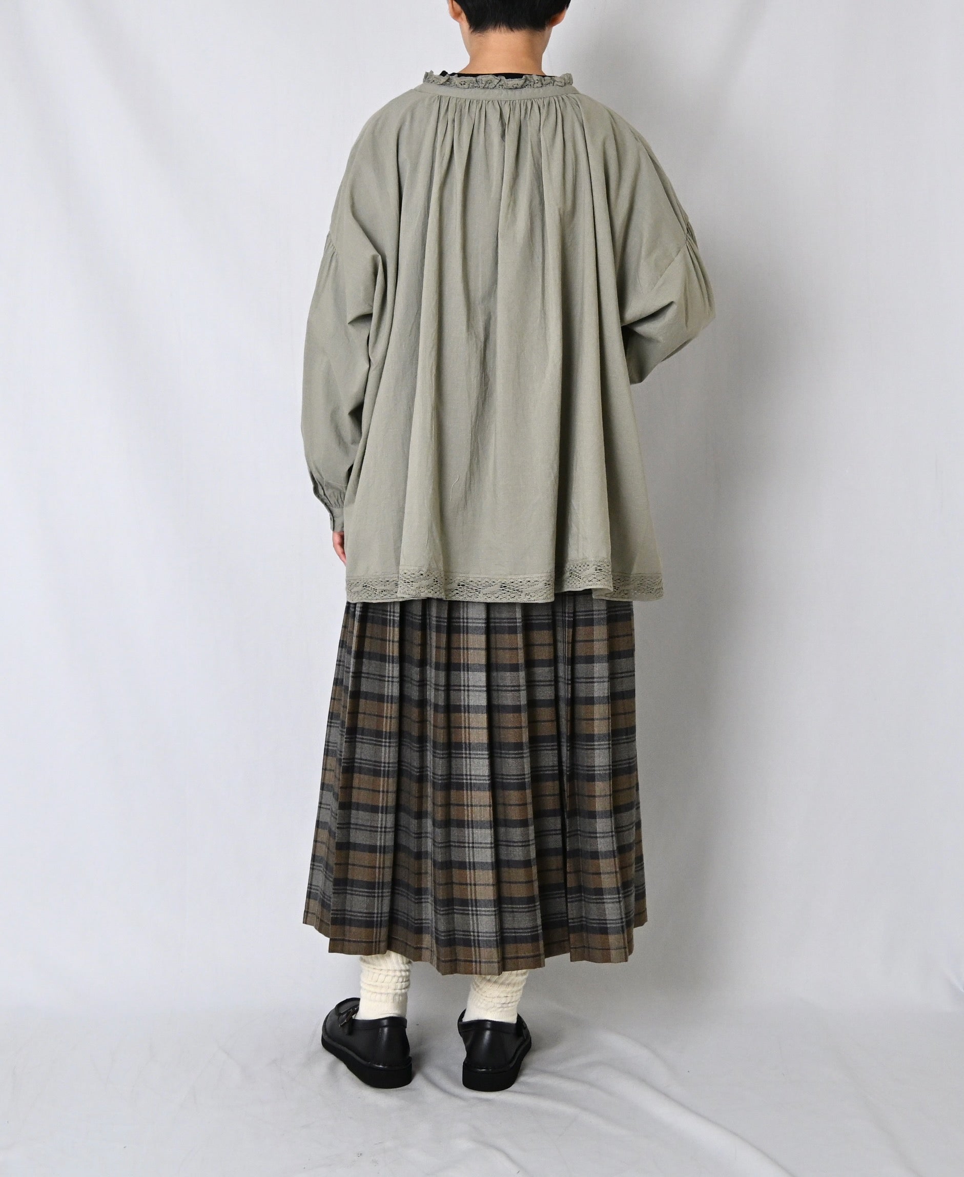 163cm　size:XS　col.560C