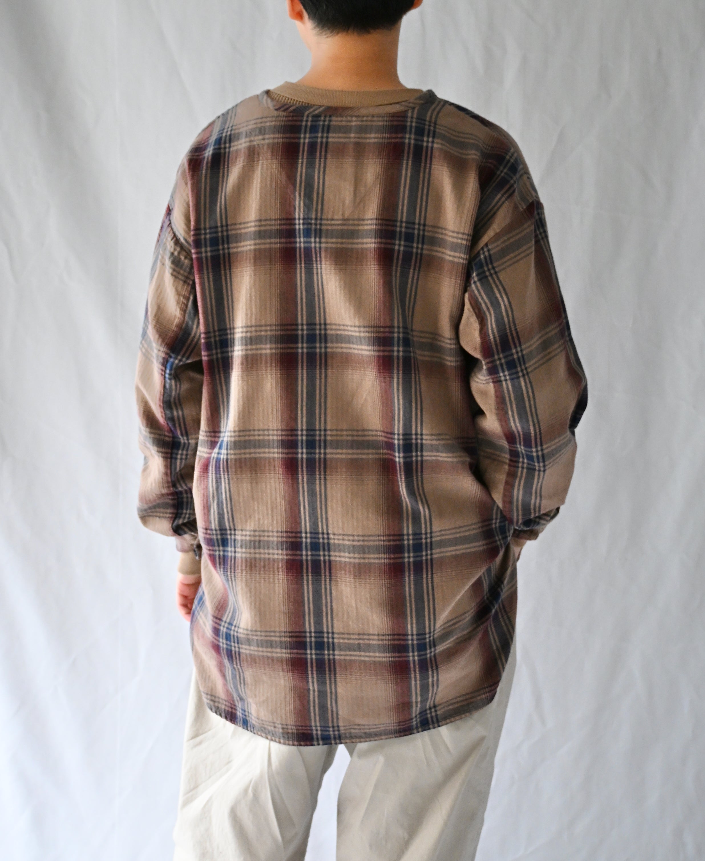 163cm　size:44　col.8950