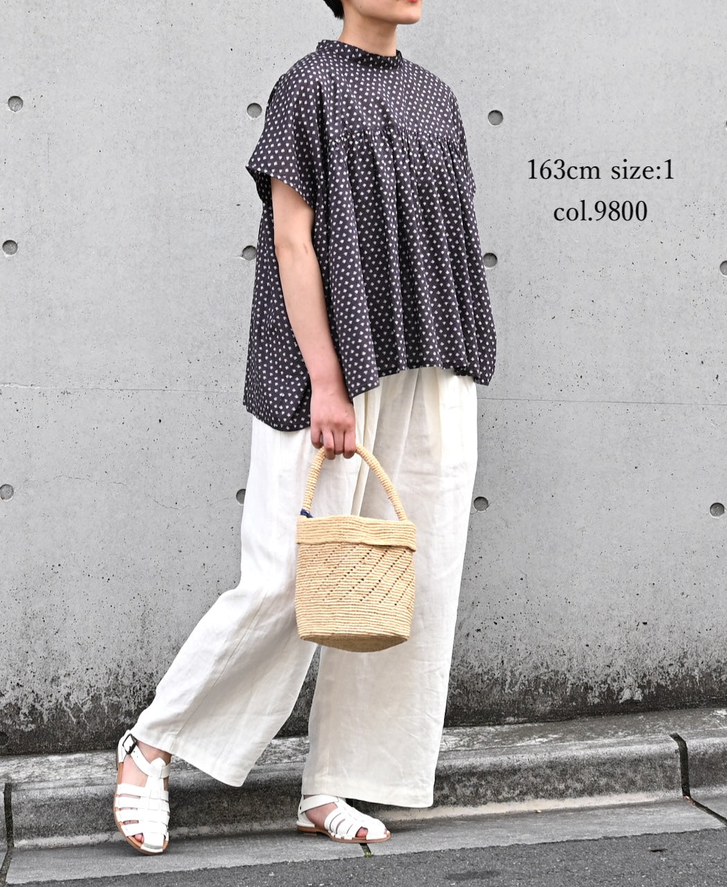 NSL26032 COTTON SLUB SMALL FLOWER PRINT BACK OPENING STAND COLLAR SHIRT
