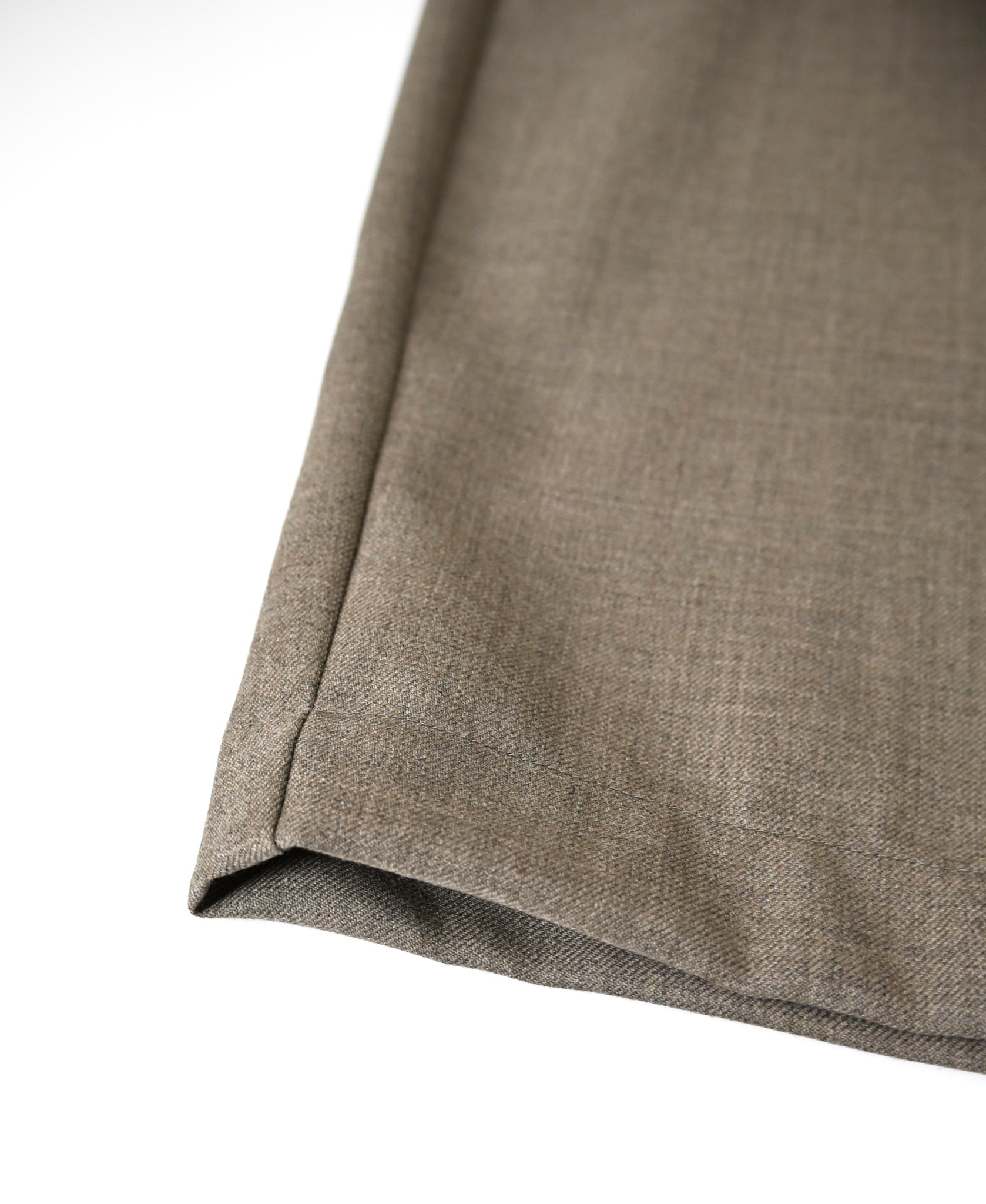 GNMDS2501WS WOOL SERGE 2TUCK TAPERED EASY PANTS