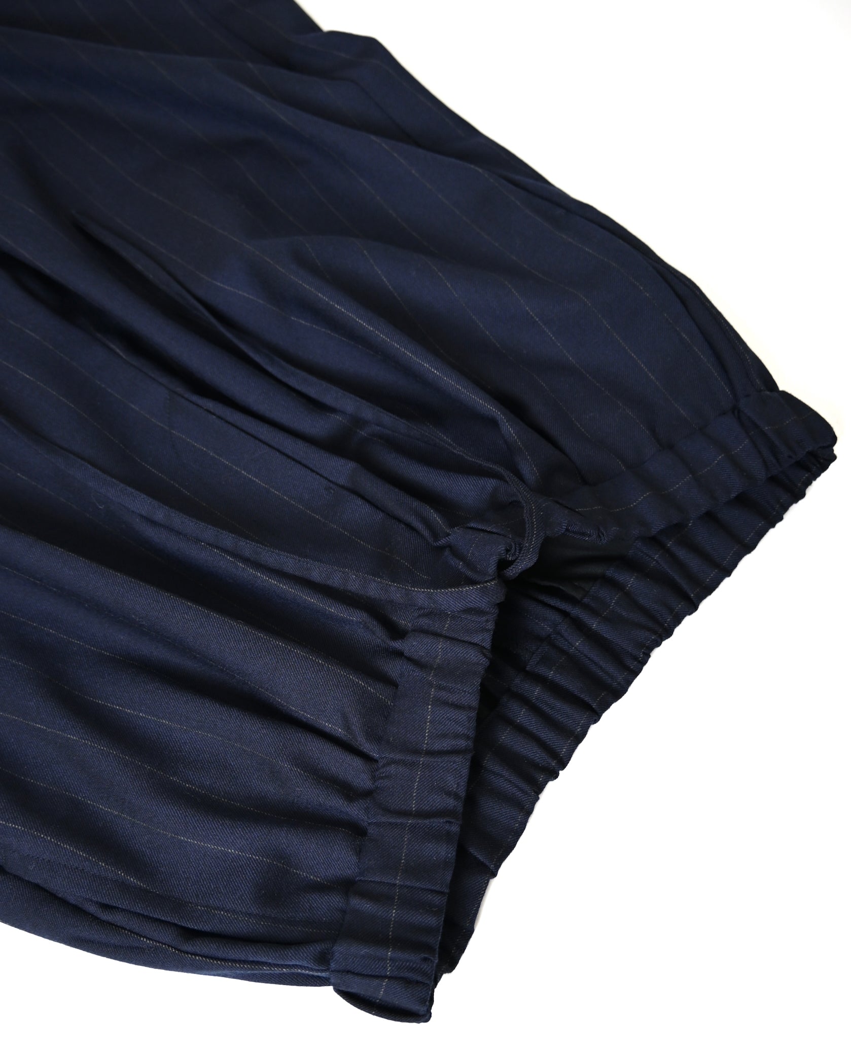 GNMDS2502WS WOOL SERGE 2TUCK WIDE EASY PANTS