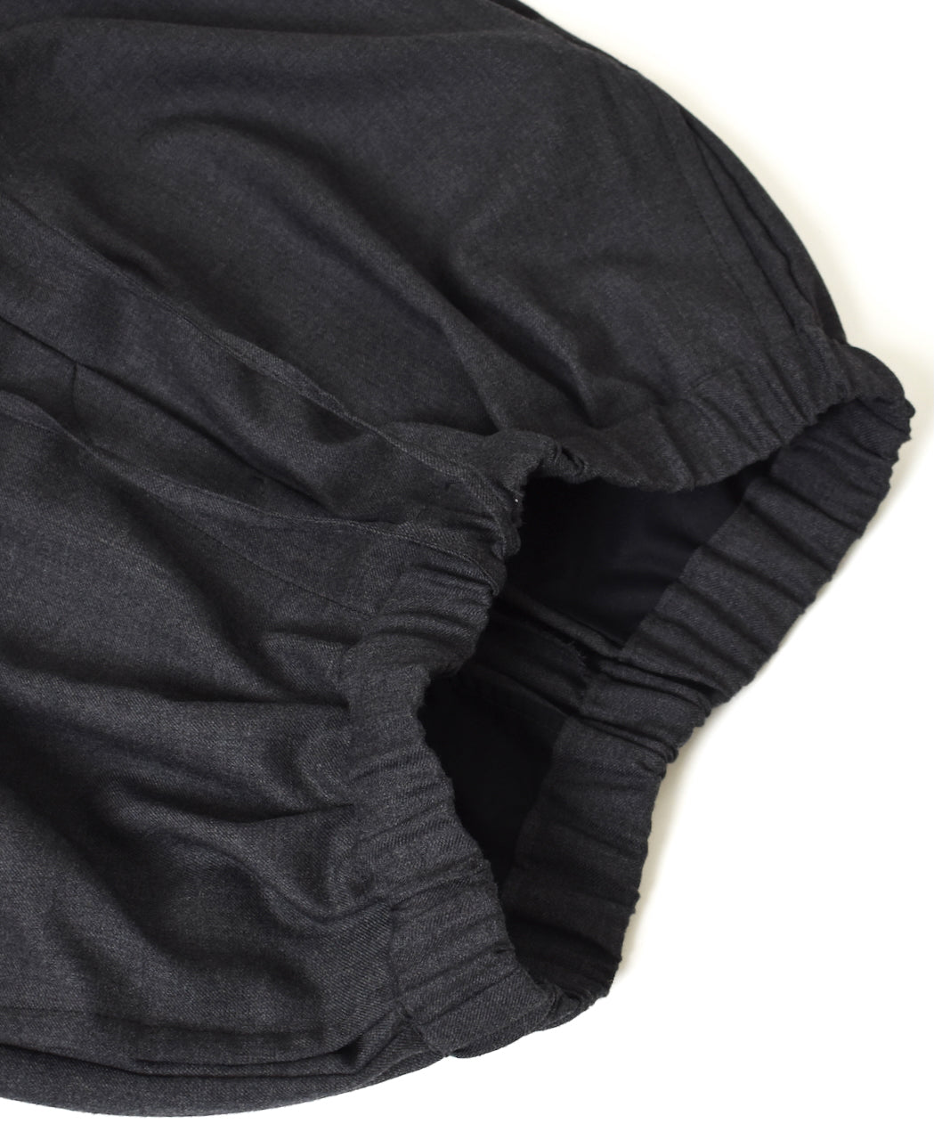 GNMDS2502WS WOOL SERGE 2TUCK WIDE EASY PANTS