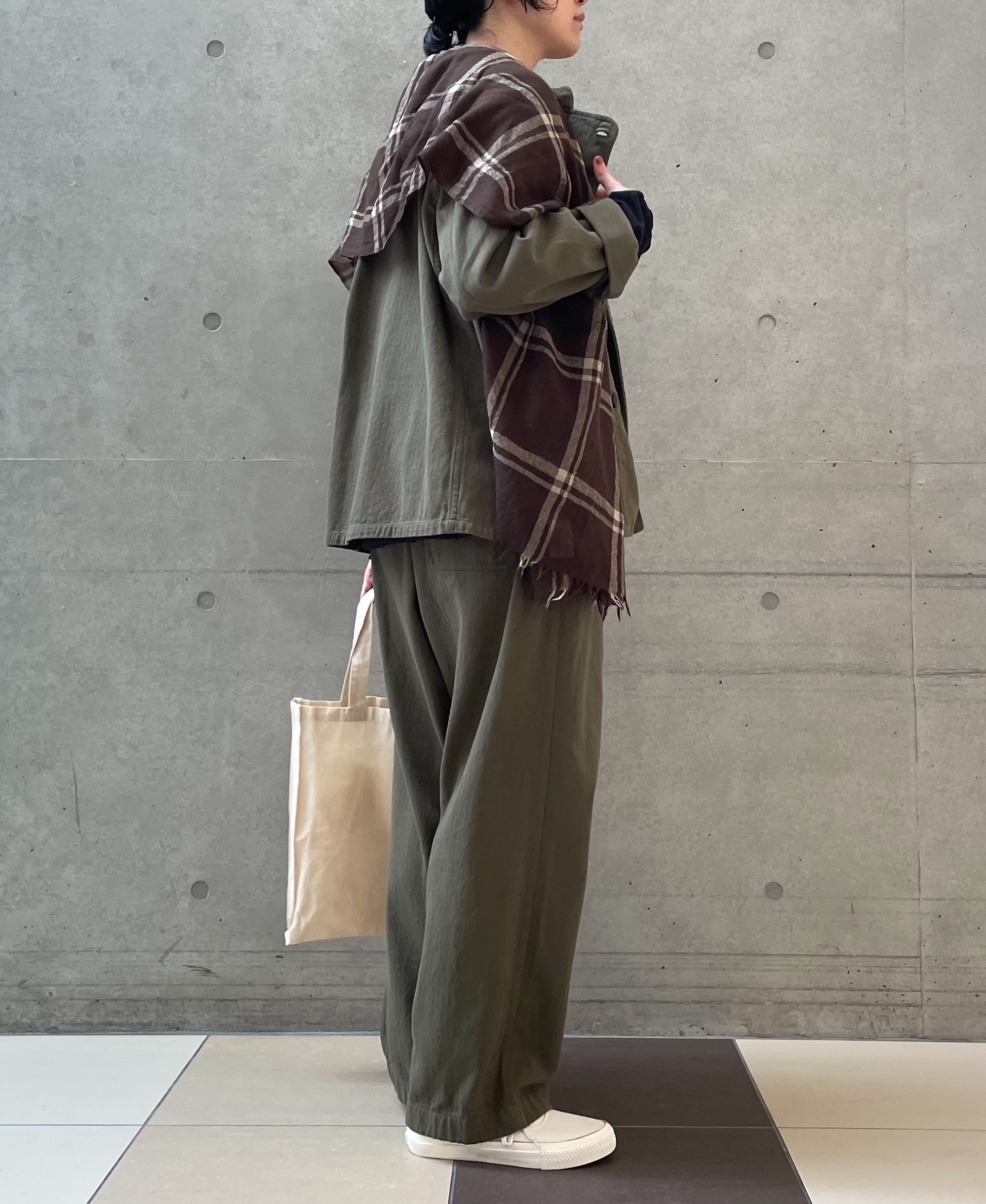 163cm　size:44　col.4860